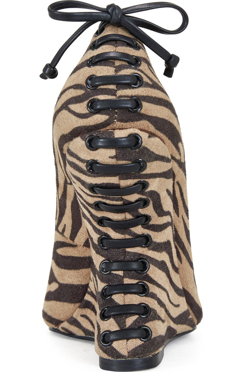 Pointed Toe Wedge Pump