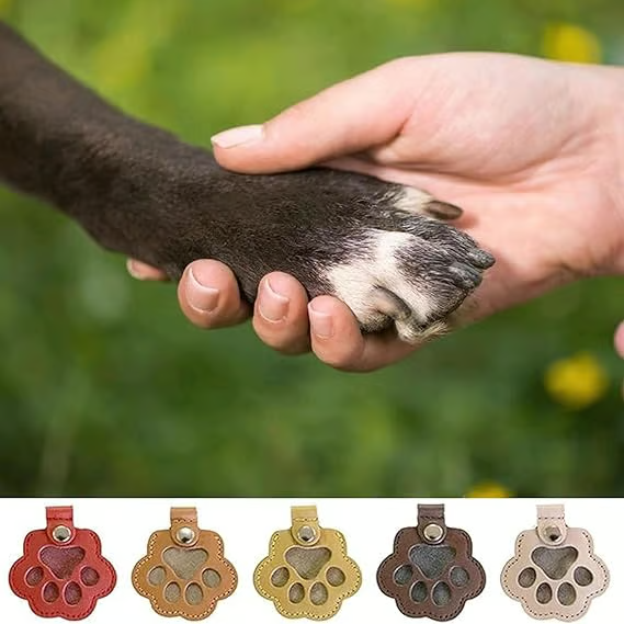 Keychain Made Of Leather To Remember Your Pet