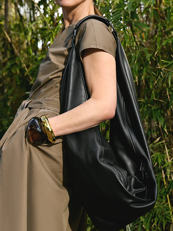 Metal Rings Closing Zipper Sling Bag
