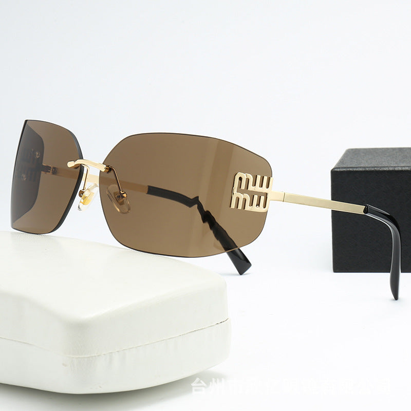 Fashion Wrap Around Frame Sunglasses