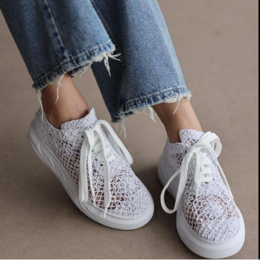 Women's Thick-soled Hollow Lace-up Shoes