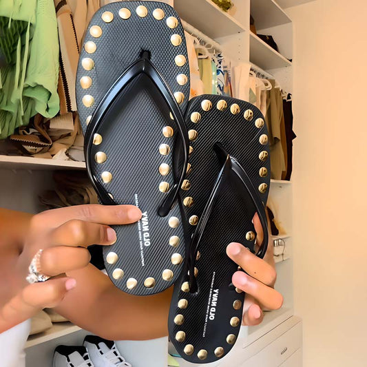 Fashion Rivet Flat Flip Flops