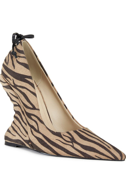 Pointed Toe Wedge Pump