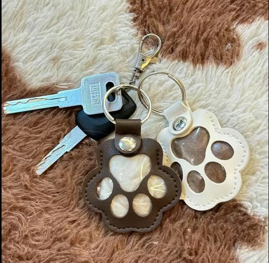 Keychain Made Of Leather To Remember Your Pet