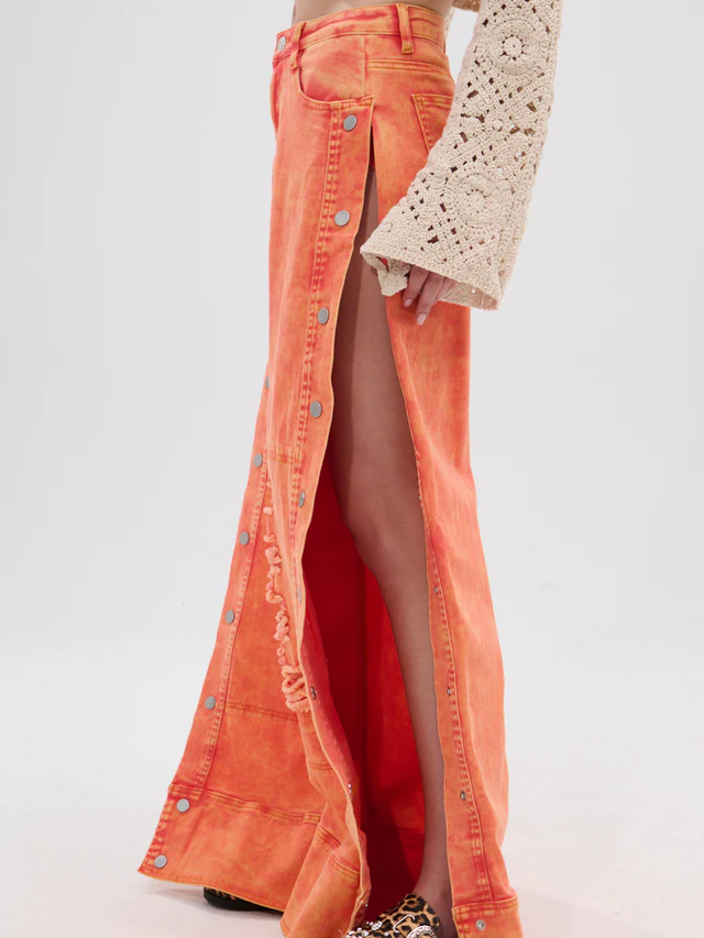 Side Slit Ripped Jeans