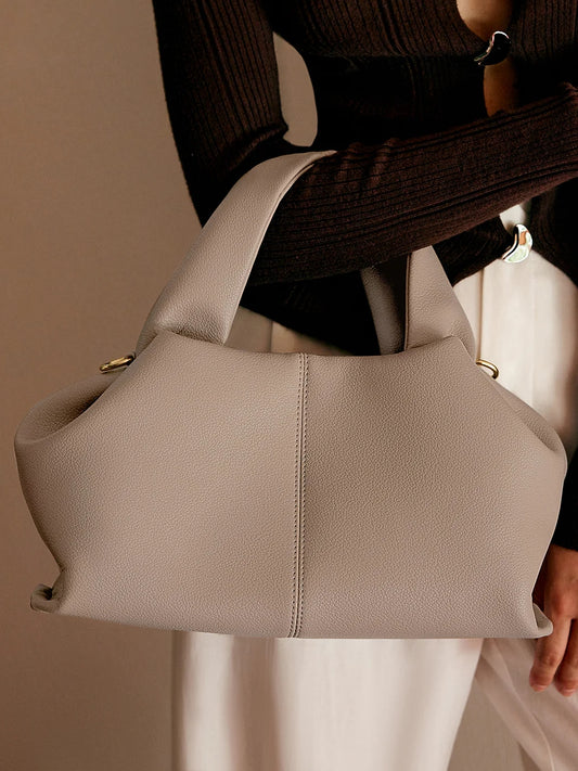 Plain Detailed Dumpling Bag