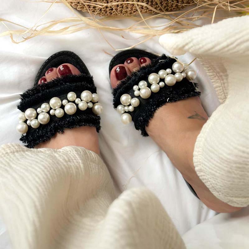 Pearl Detail Flat Slippers