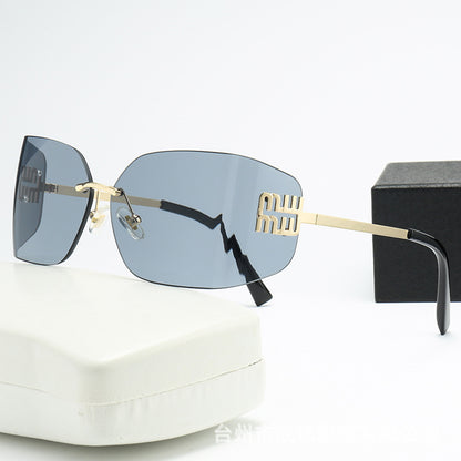 Fashion Wrap Around Frame Sunglasses